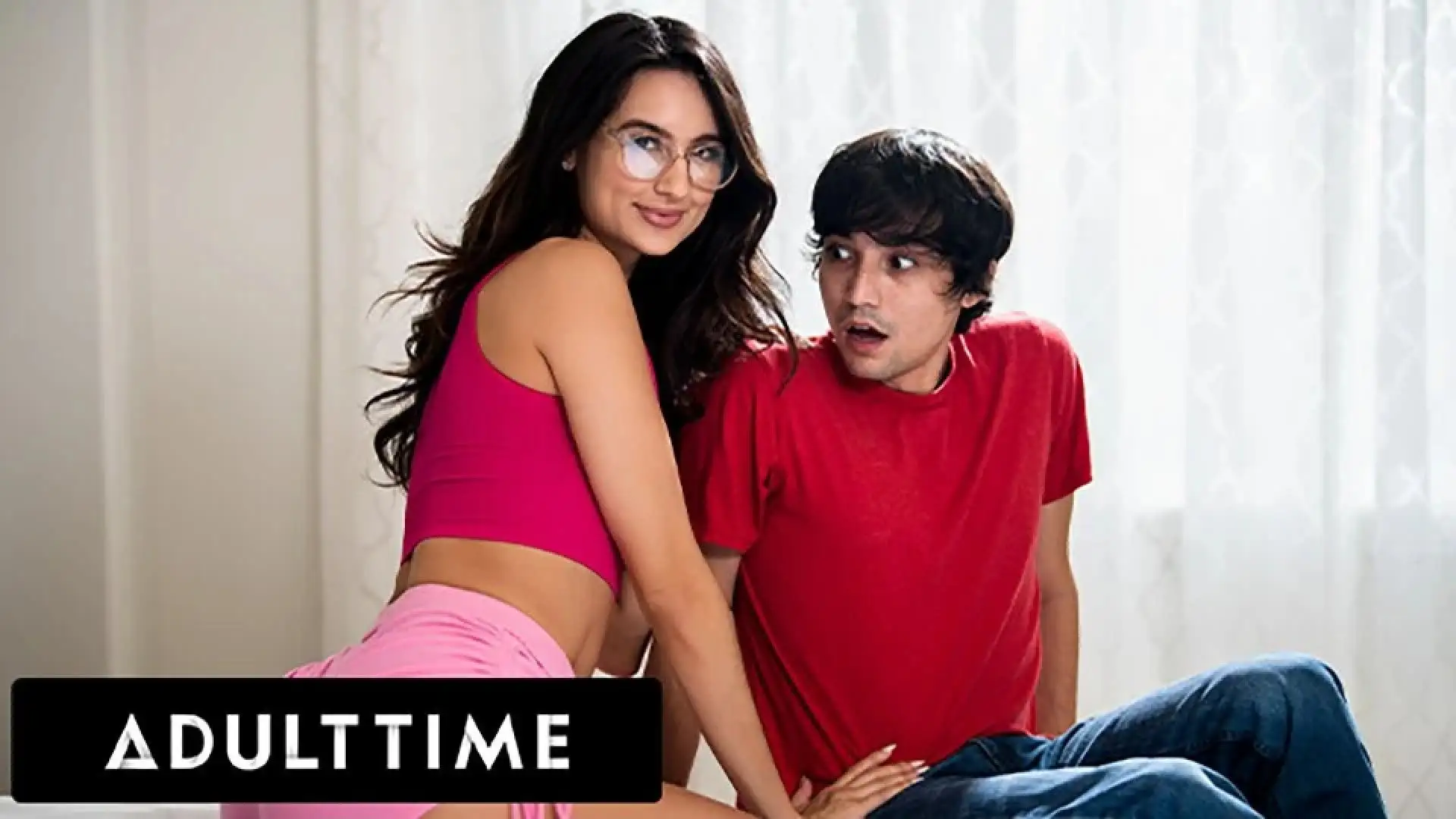 Stepbrother Mistake: Eliza Ibarra’s Secret Fuck After Wrong Glasses!