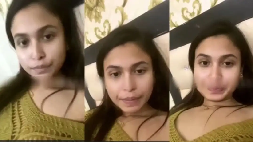 College Girl Sneha Dikhaaye Apni Hot Boobs Secret Romance