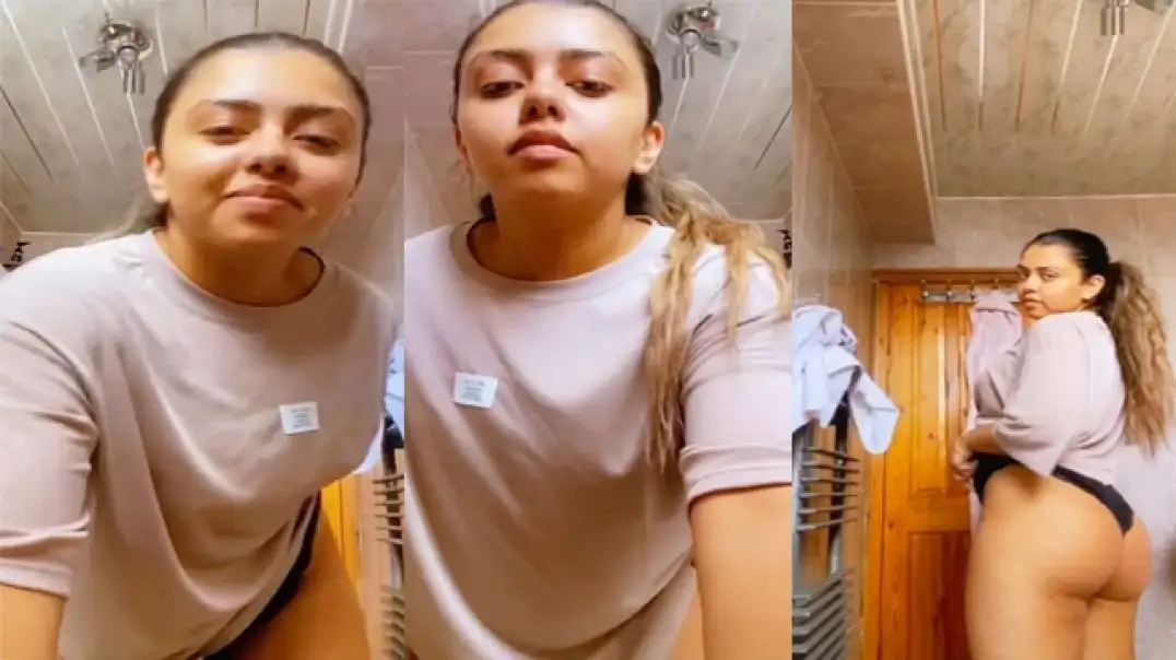 Hot Desi Babe’s Secret Fuck Show