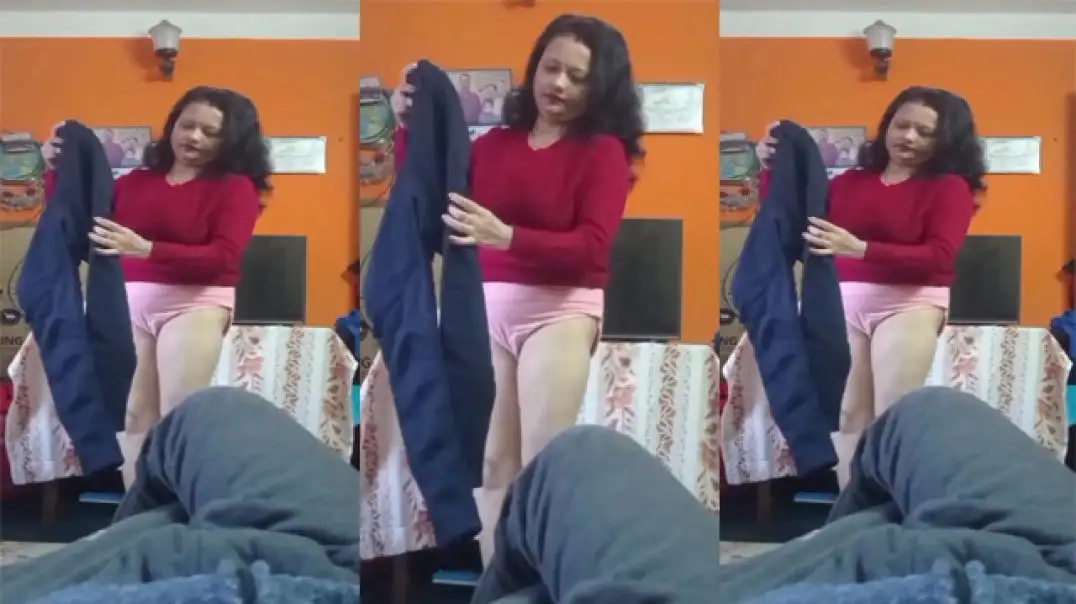 Desi Mom Caught Changing In Front Of Son – Hot 2026 Video