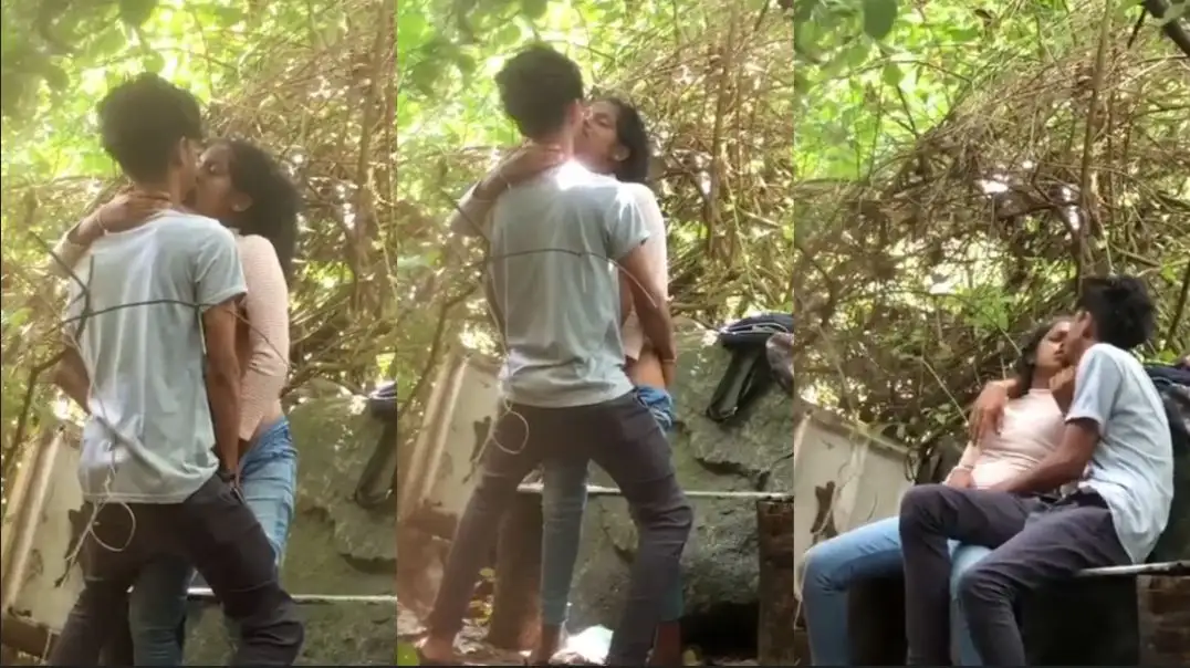 Desi Couple Secretly Hooking Up In Park