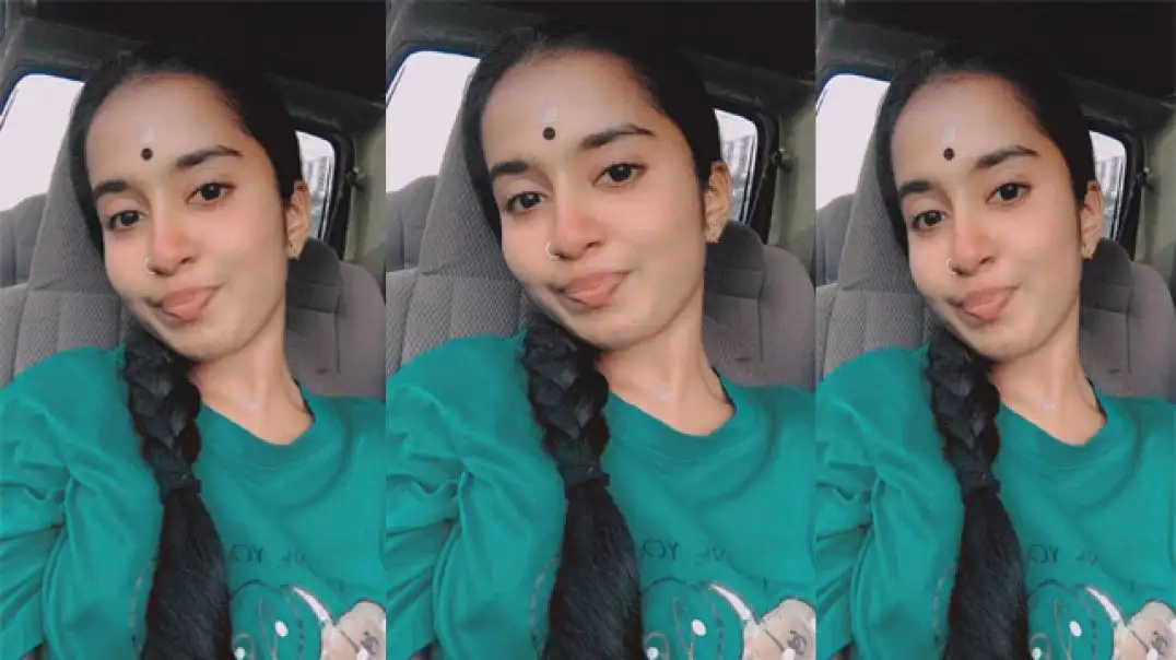 Desi College Girl Giving Spicy Blowjob & Wild Fucking