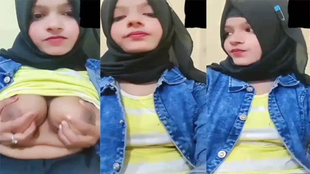 Hot Hijabi Girl Shows Her Tight Boobs in Secret