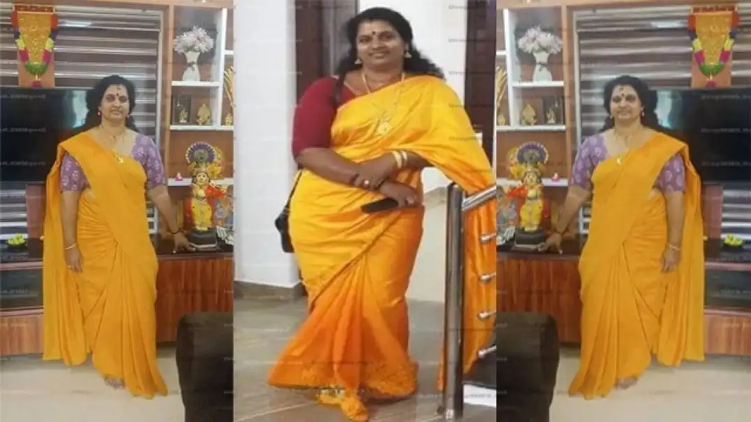 Mallu Aunty Secretly Shows Her Hot Pussy