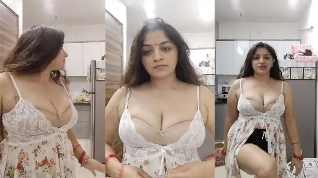 Vandana Pathak's Steamy Private Live Video You Must Watch