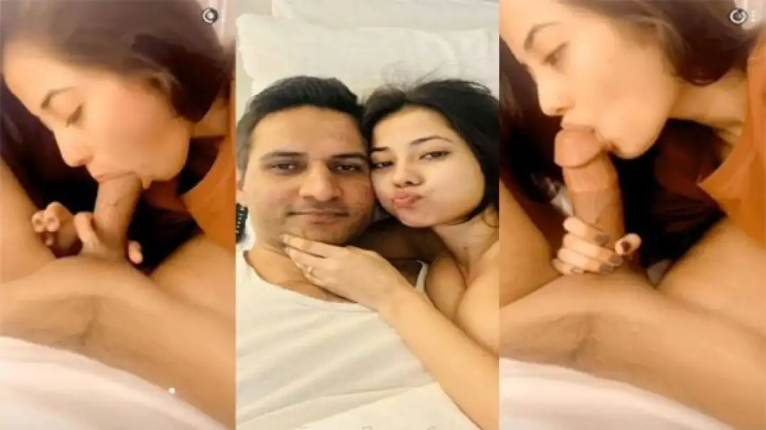 Hot Indian GF Secretly Fucking in Hotel