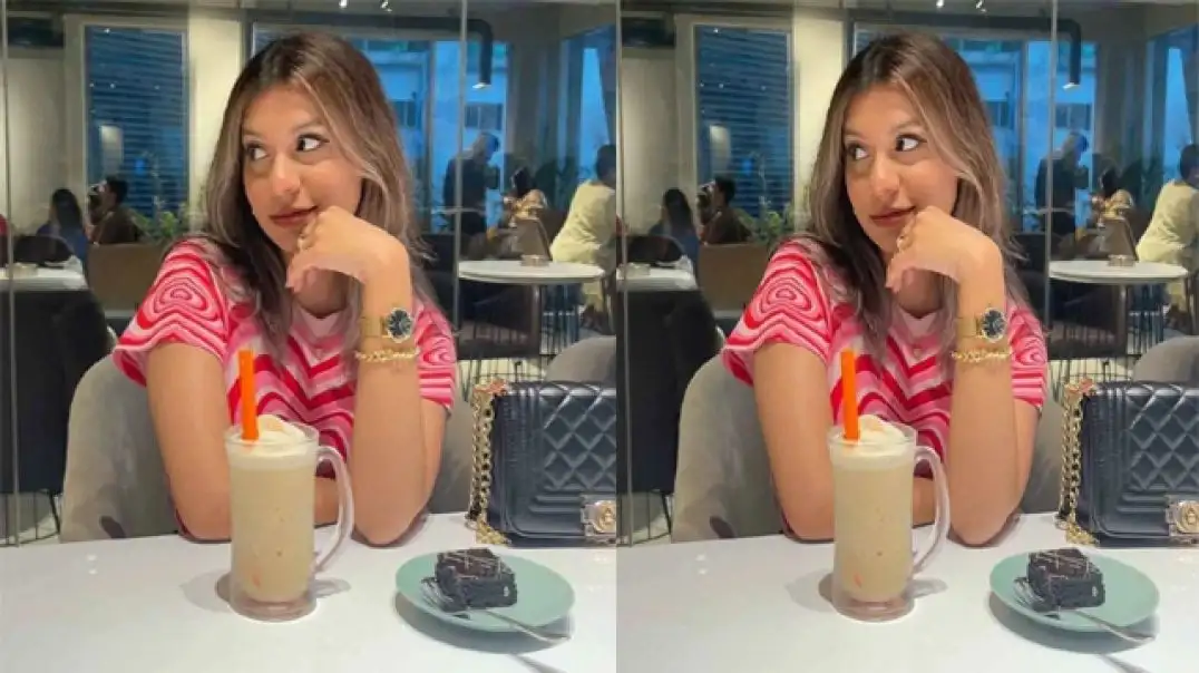 Desi College Girl Secretly Gives the Best Blowjob